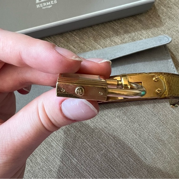 HERMES KELLY Watch Womens Gold Plated Yellow Leather Band - Picture 8 of 9